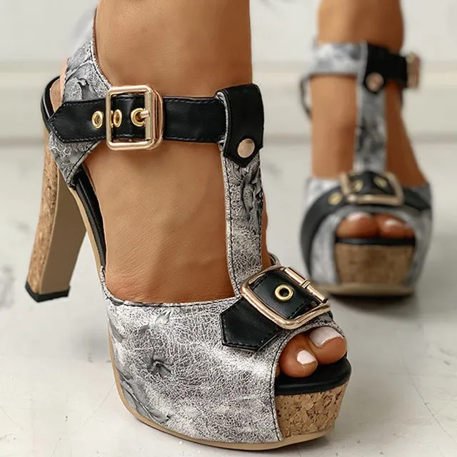 2020 Damen Plateau-Pumps Frühlingsbüroschuhe Blumen-Ausschnitt Quadratischer Absatz Stiefel Damen Plateau-Absätze Party Hochzeitsschuhe Fashion Nova Schuhe