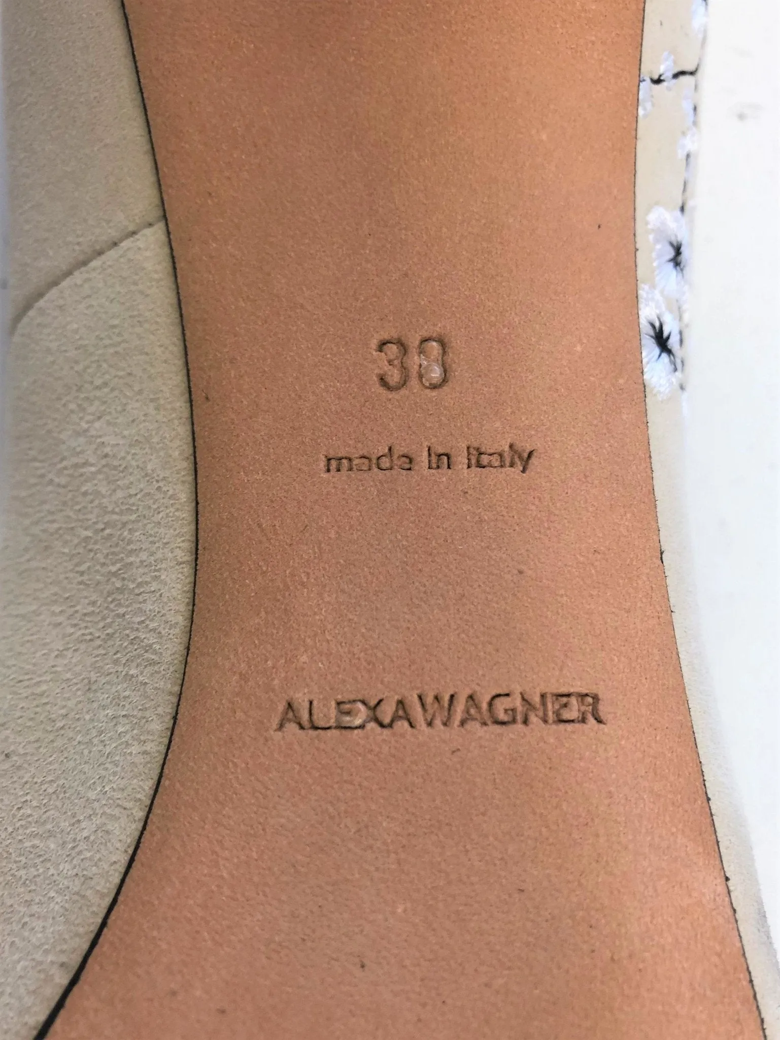 Alexa Wagner Pumps Prinzessin Ric Blumenbesticktes Wildleder Größe 38 High Heel