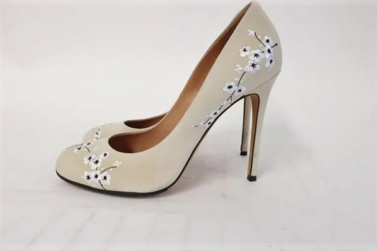 Alexa Wagner Pumps Prinzessin Ric Blumenbesticktes Wildleder Größe 38 High Heel