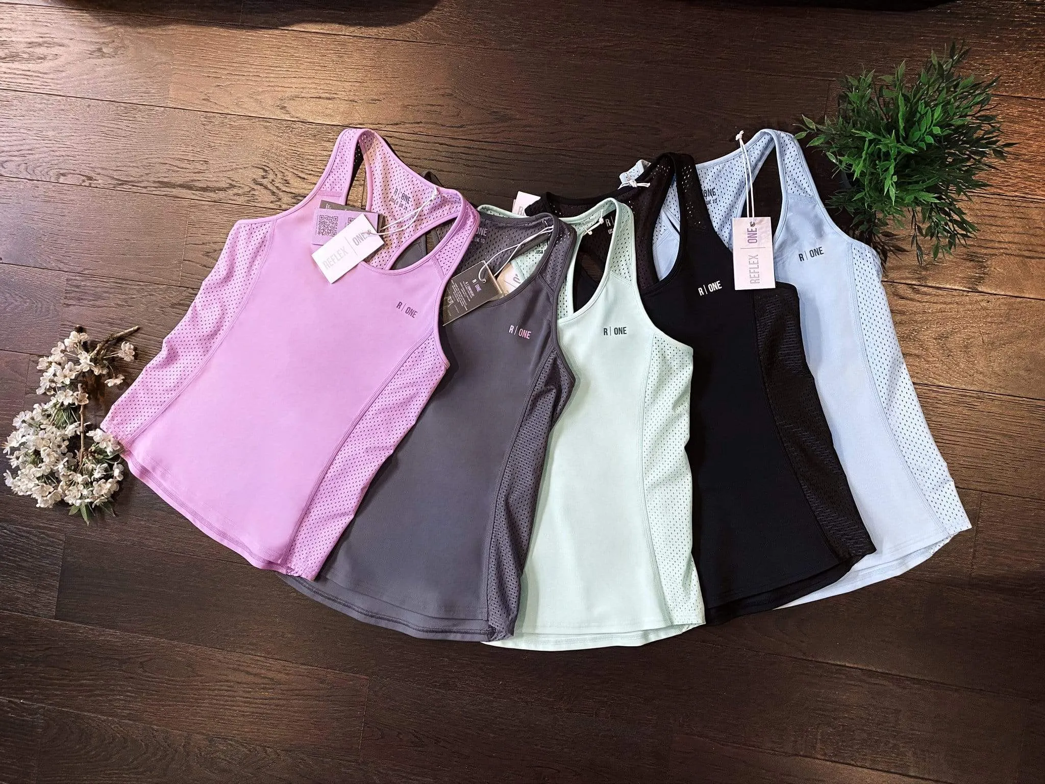 B-Confident Sportweste aus recyceltem Material | Kühles Blau