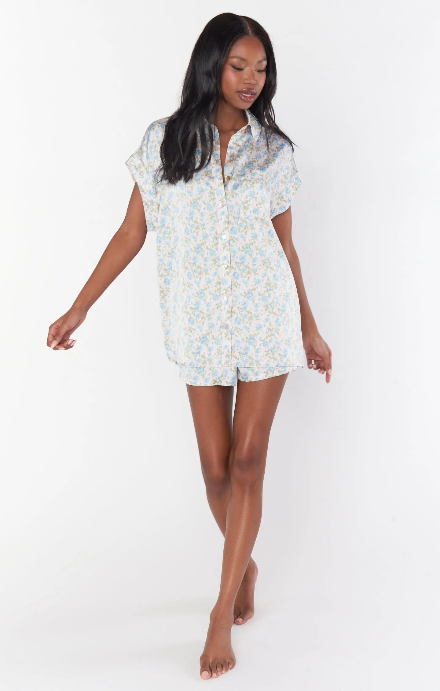 Best Day Button Up ~ Bezaubernde Rose Luxe Satin
