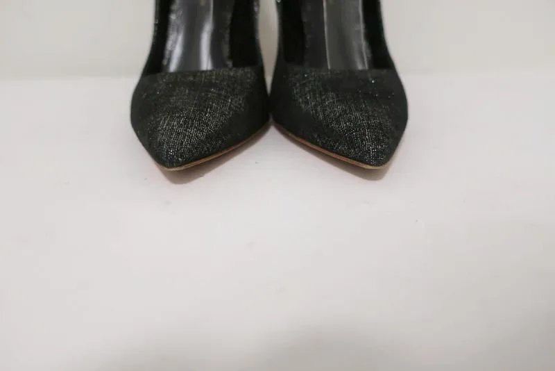 Gianvito Rossi Pumps mit hohem Rücken und Knöchelriemen Schwarz/Silber Metallic Wildleder Größe 36.5