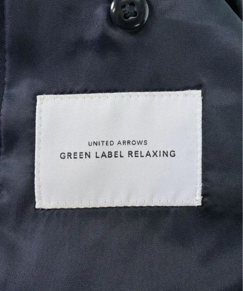 grünes Label entspannende Businessanzüge