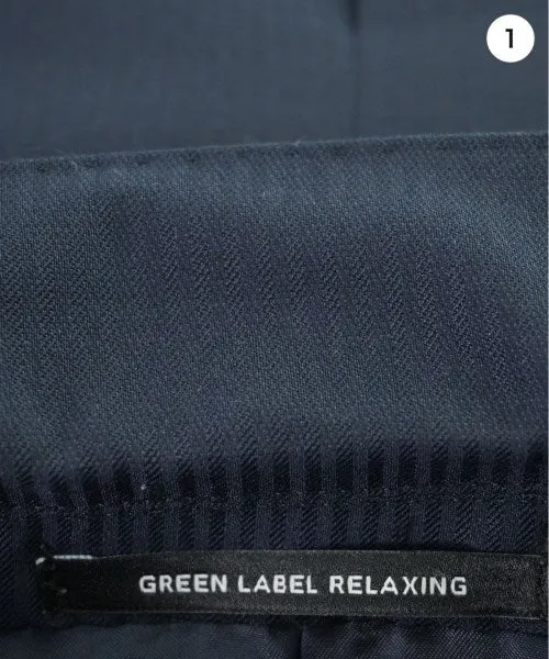 grünes Label entspannende Businessanzüge