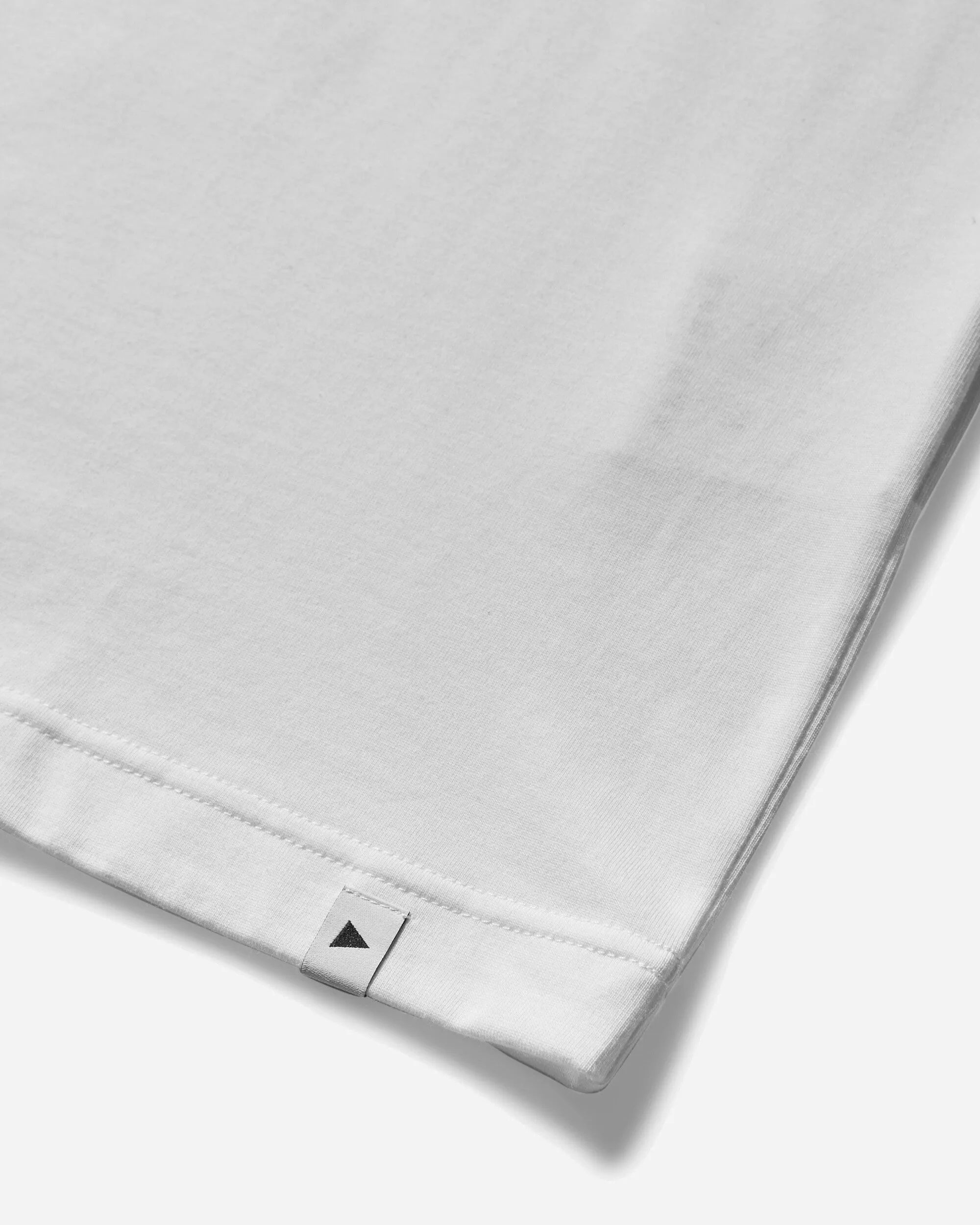 Herren T-Shirt mit großem Logo in Weiß