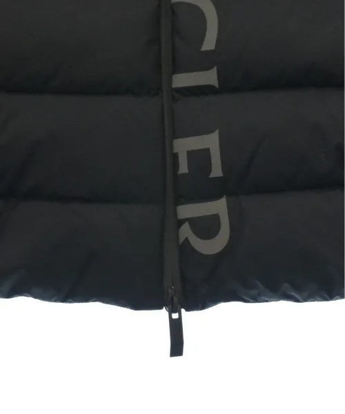MONCLER Daunenjacken/Westen