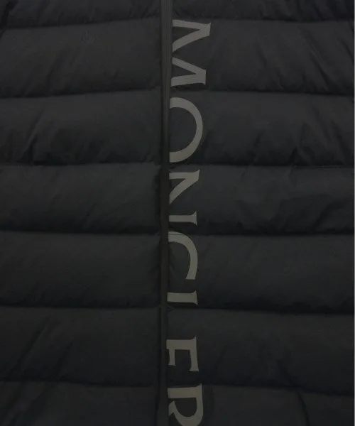 MONCLER Daunenjacken/Westen
