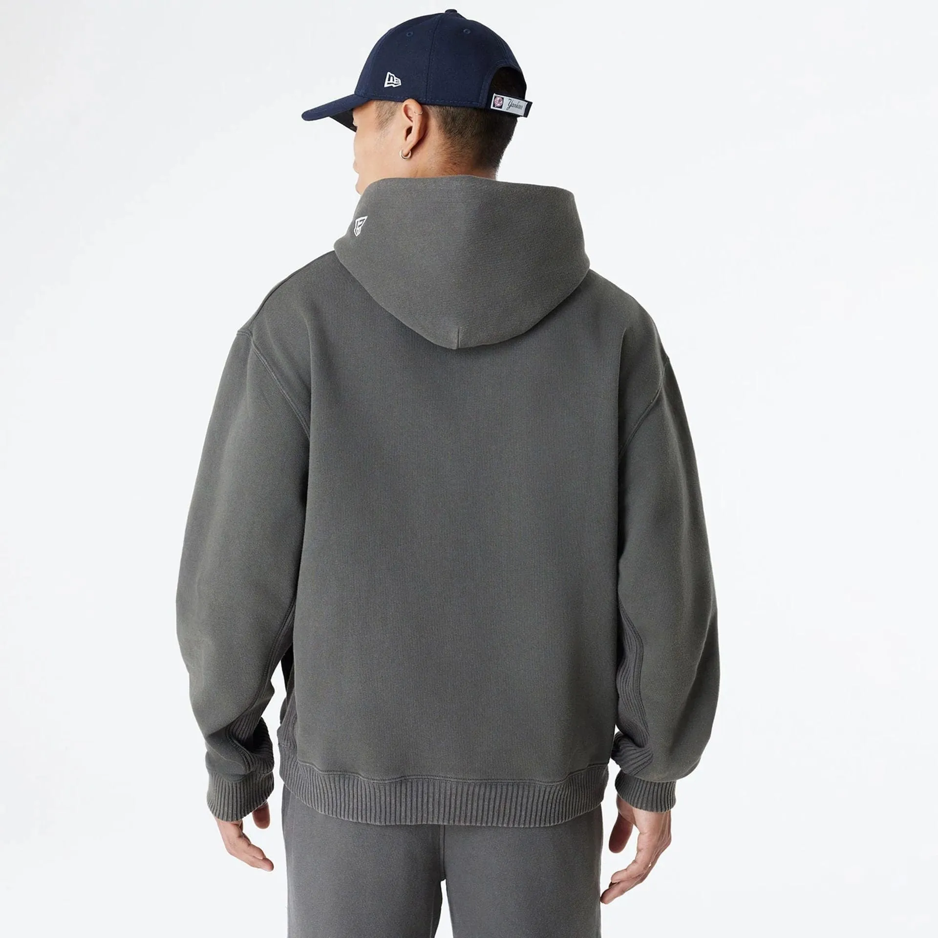 New Era Sweatshirts und Hoodies New York Yankees Übergroß Essential Dunkelgrau Übergroßer Pullover Hoodie