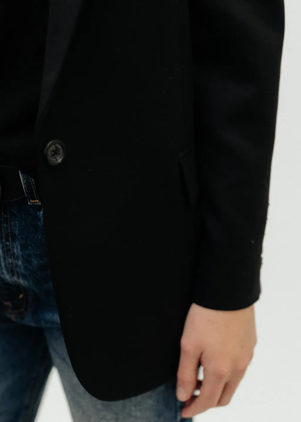 Nili Lotan Diane Blazer in schwarzer Kleidung_nili-lotan