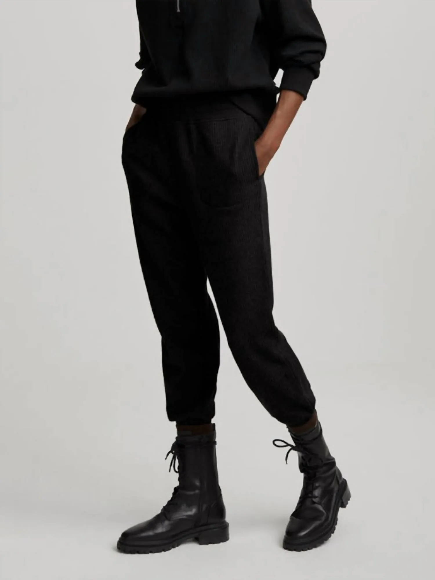 Russell Sweathose In Schwarz