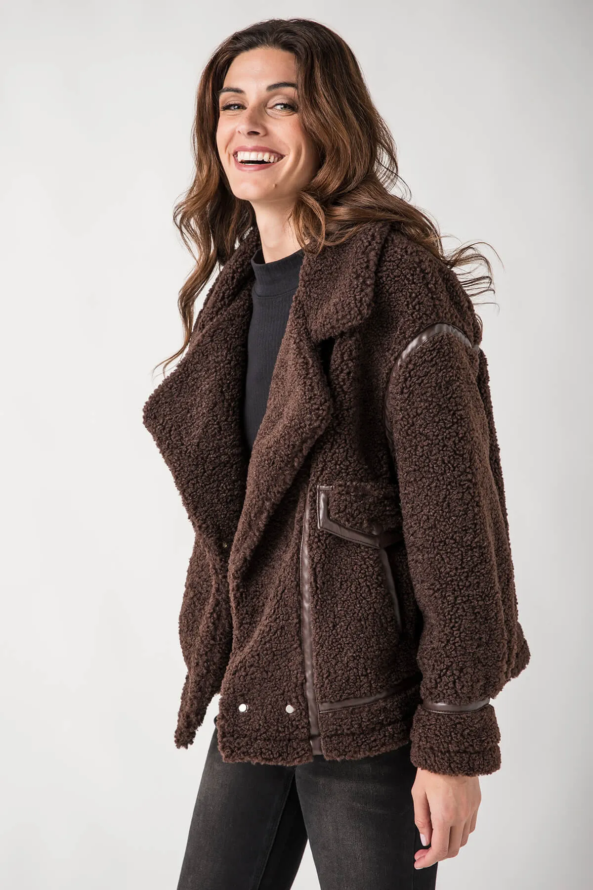 Z Supply Ari Sherpa Mantel