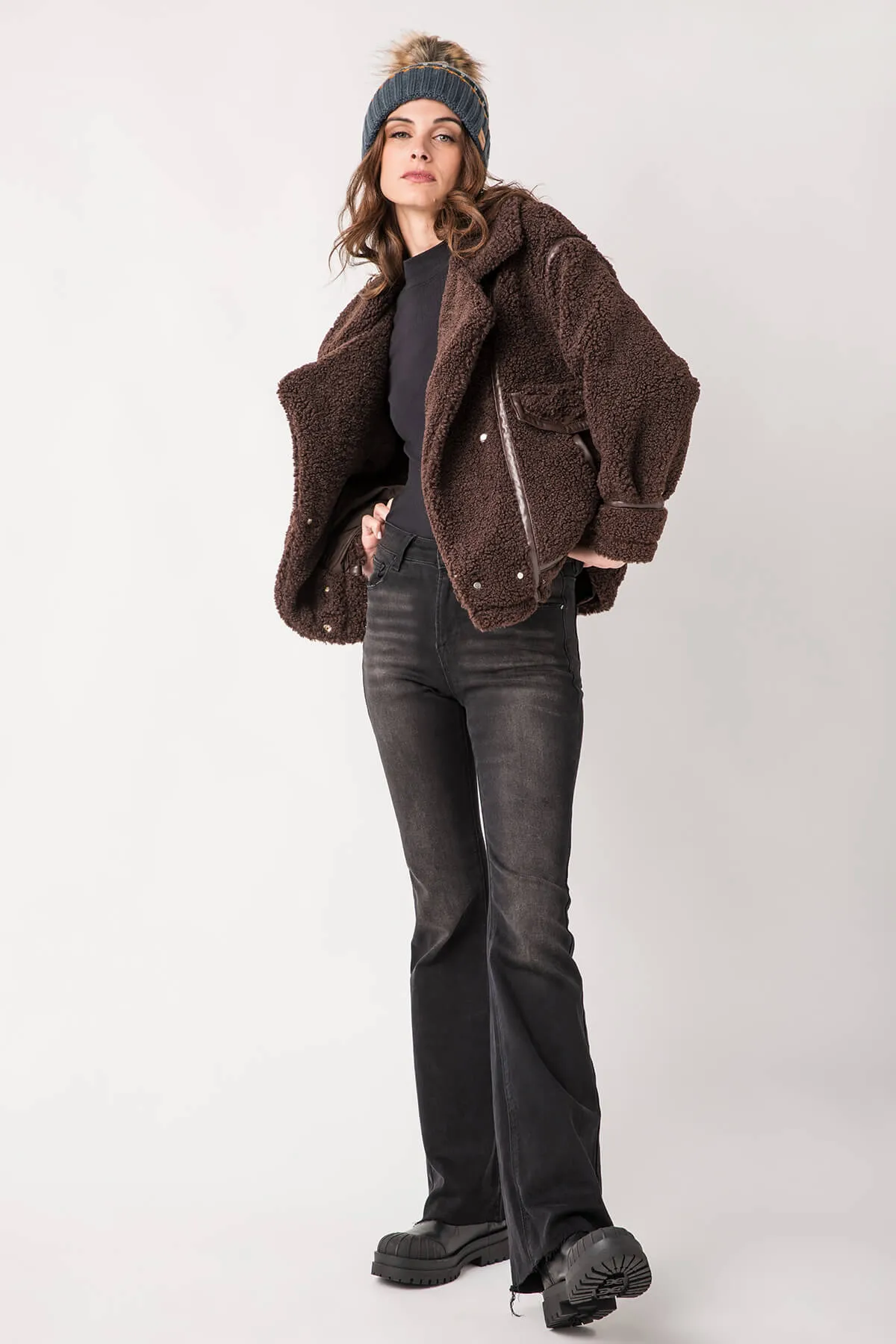 Z Supply Ari Sherpa Mantel